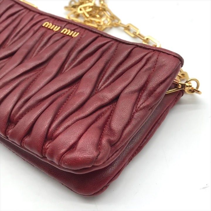 miumiu チェーンショルダーバッグ 赤 中古 レッド（赤）系 MiuMiu