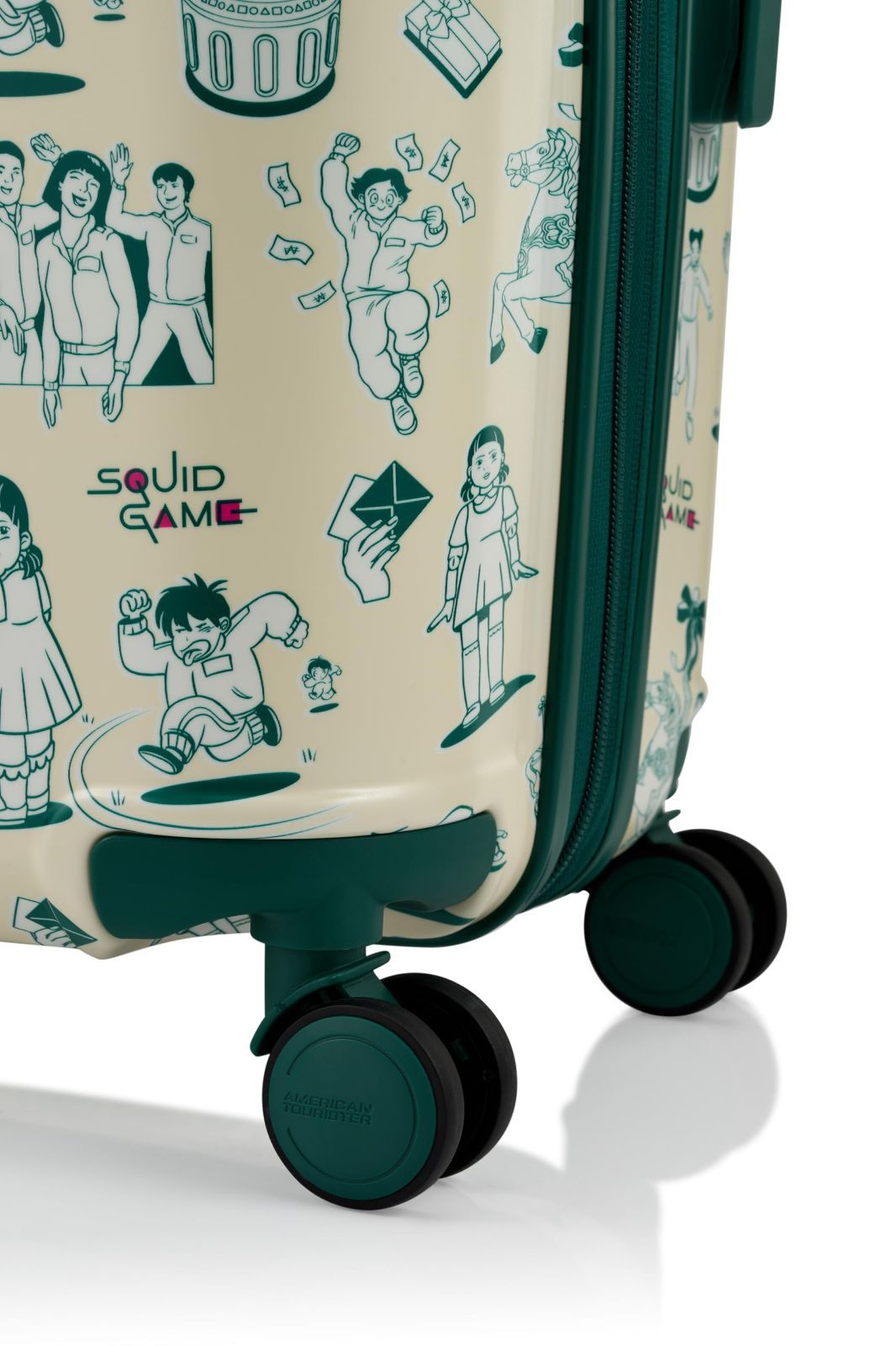 大 キャリーケース イカゲーム スクイッドゲーム SQUID GAME スピナー 67 Mサイズ スーツケース 中型 4-6泊 拡張機能付き エキスパンダブル ピンクガードのラゲッジ キャラクター柄 アメリカンツーリスター TSAロック 6