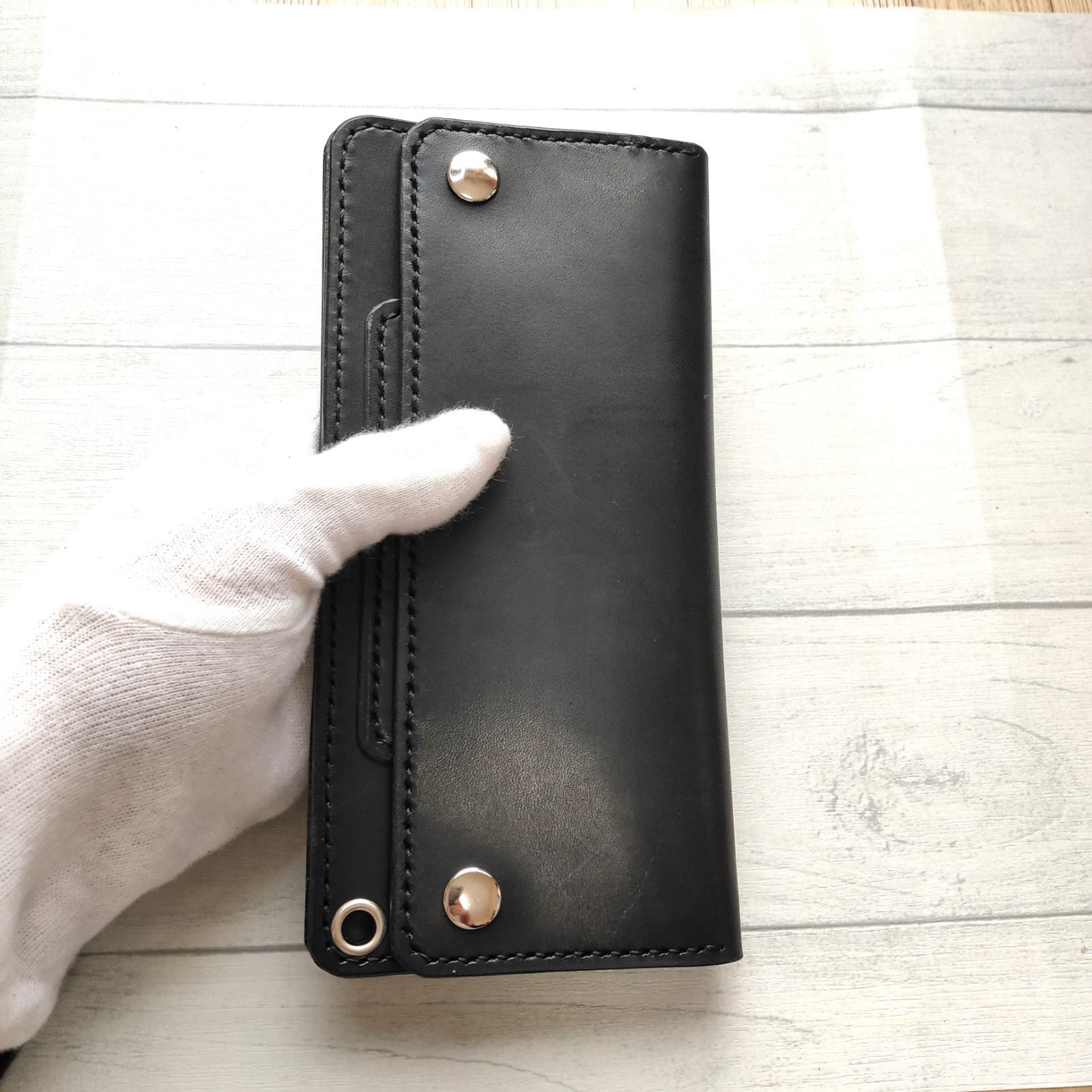 牛革トラッカーウォレット ロングサイズ ブラック 金具シルバー色 シンプル