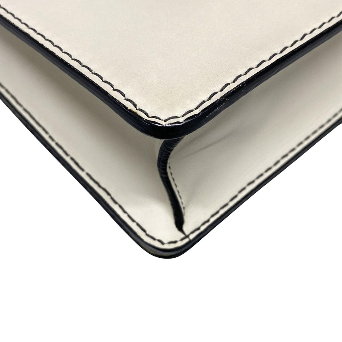 チェーンショルダー