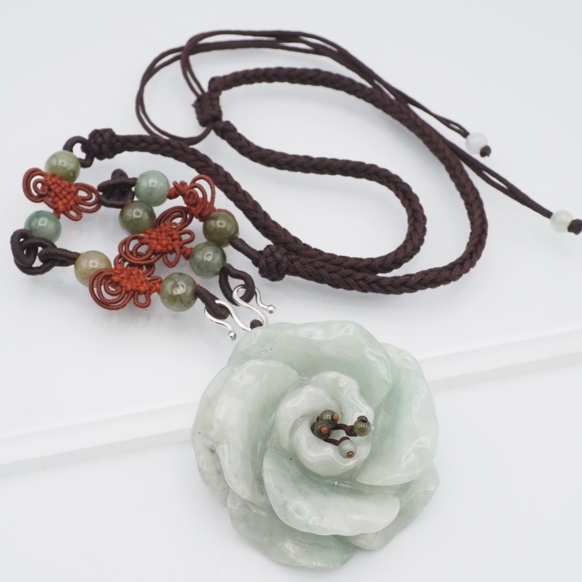 翡翠たんのネックレスたん！守ってくれそう！ 翡翠たんのネックレスたん！守ってくれそう！ 翡翠たんのネックレス