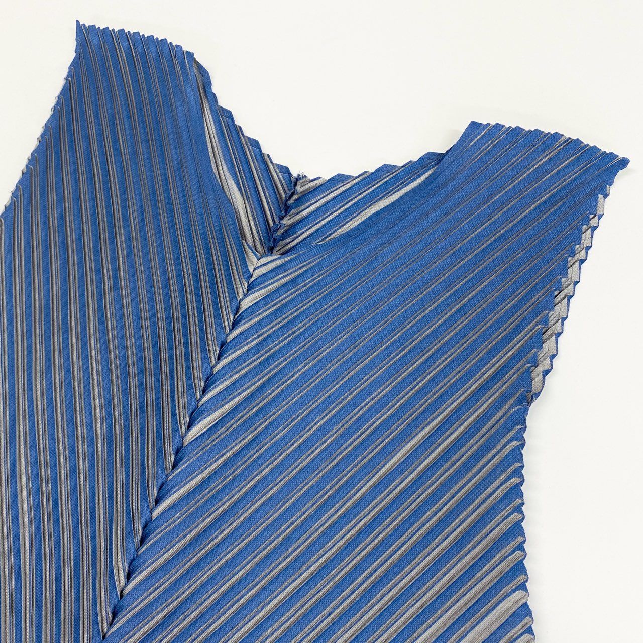 3a27 PLEATS PLEASE ISSEY MIYAKE プリーツプリーズ イッセイミヤケ 