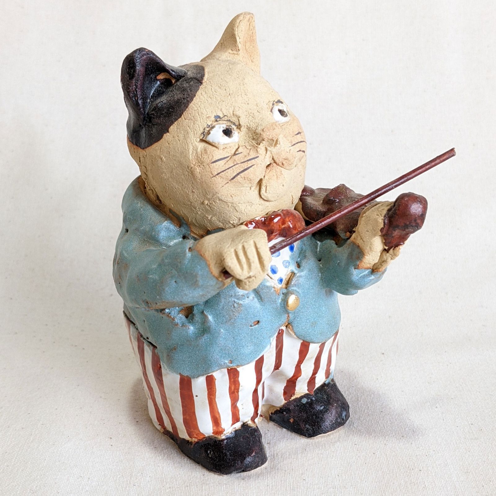 ささきようこさん作 陶人形 猫のアーチスト バイオリン弾き