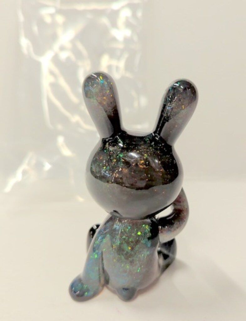 新品】BLACK RABBiT お座り BRACK OPAL ブラックラビット