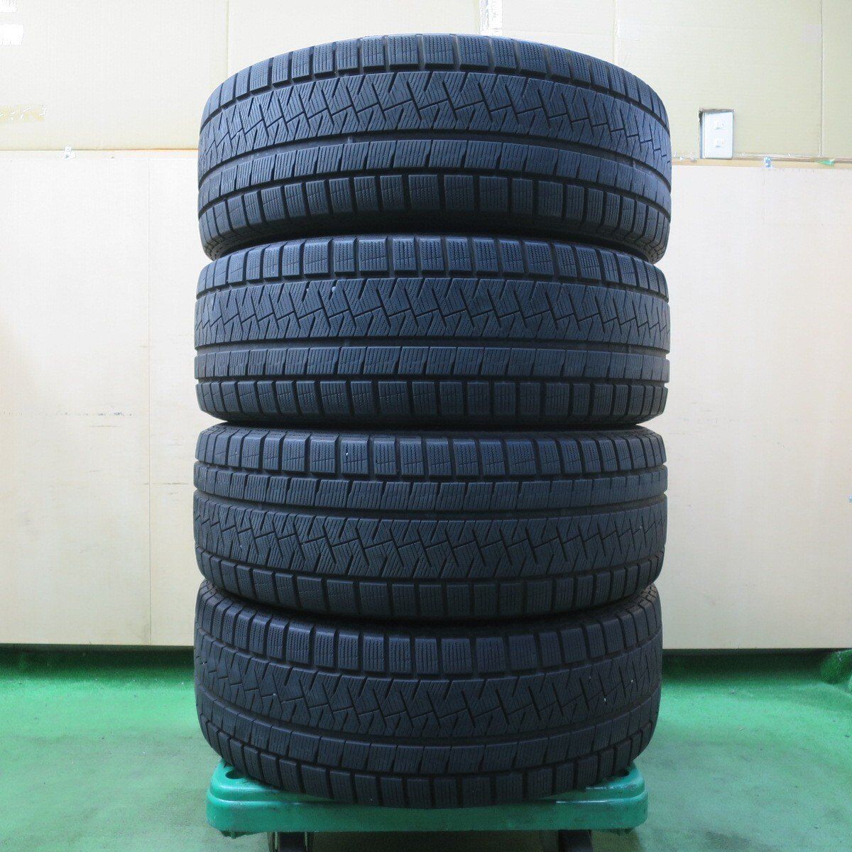 4本 21年 スタッドレス 235 55 R 19 ピレリ アイスアシンメトリコ RAV 4 アウトランダー エクストレイル CX 60等 5040310イスタ