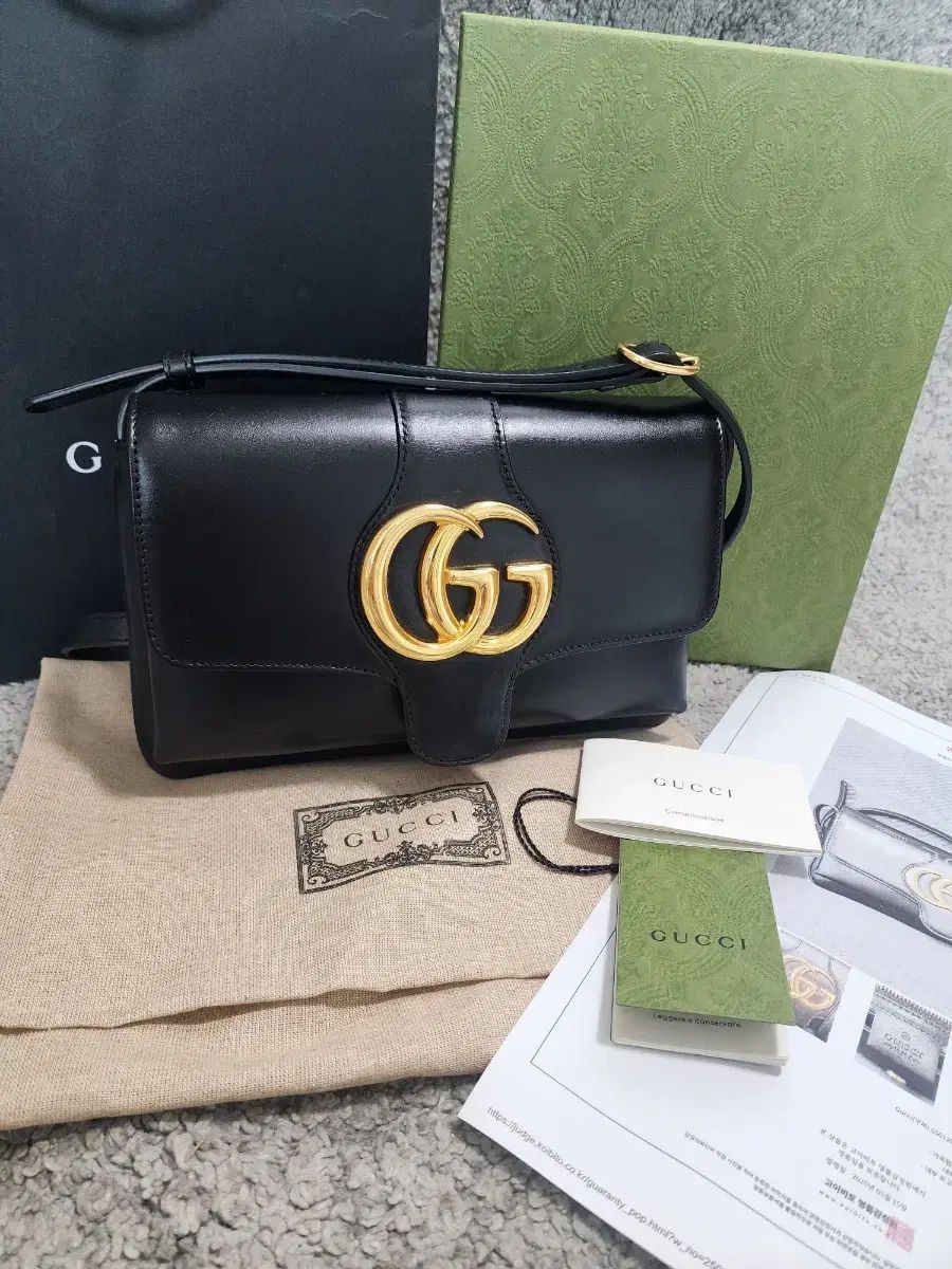 鑑定 ㅇ GUCCI グッチ アリバッグ クロスバッグ バッグ