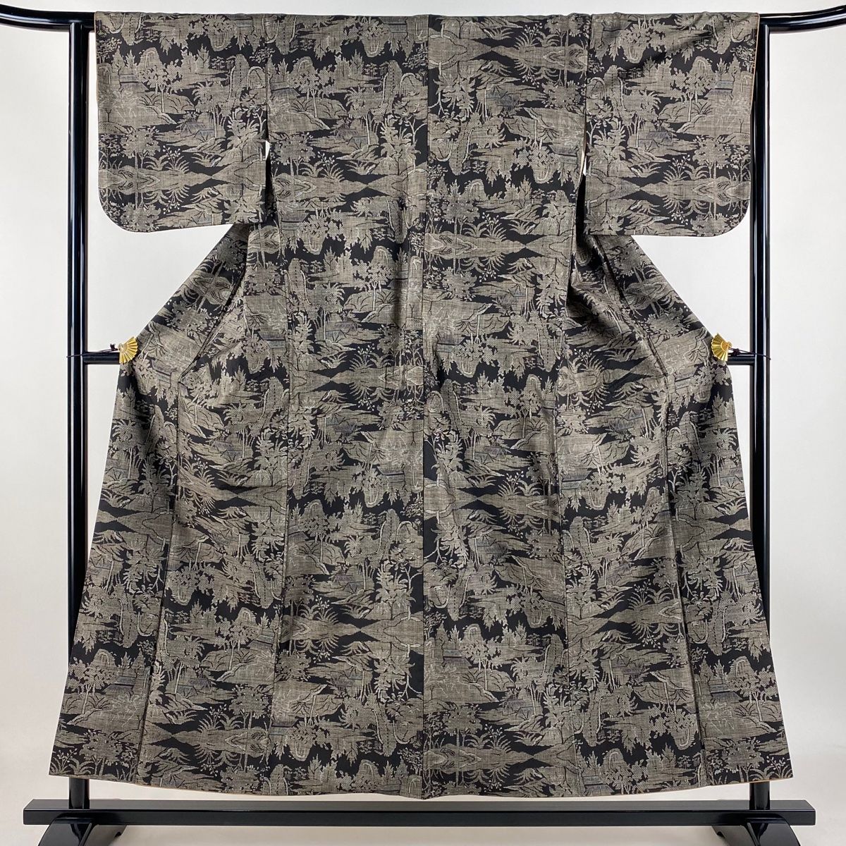 紬 身丈154.5cm 裄丈63cm S 袷 家屋 樹木 墨色 正絹 名品