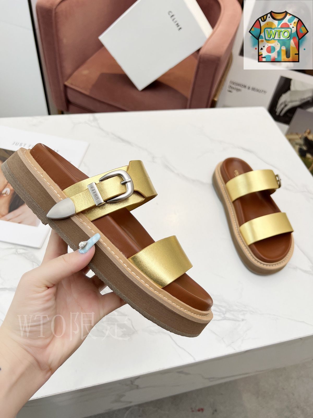 【直営・関税送料込】Celine ソワール サンダル / イ 直営店買付セリーヌ 厚底サンダル (CELINE/サンダル・ミュール
