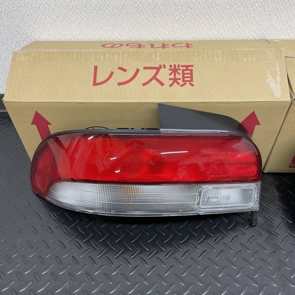 J*M様 GC8インプレッサ後期テールランプ J*M様 GC8インプレッサ後期テールランプ - メルカリ