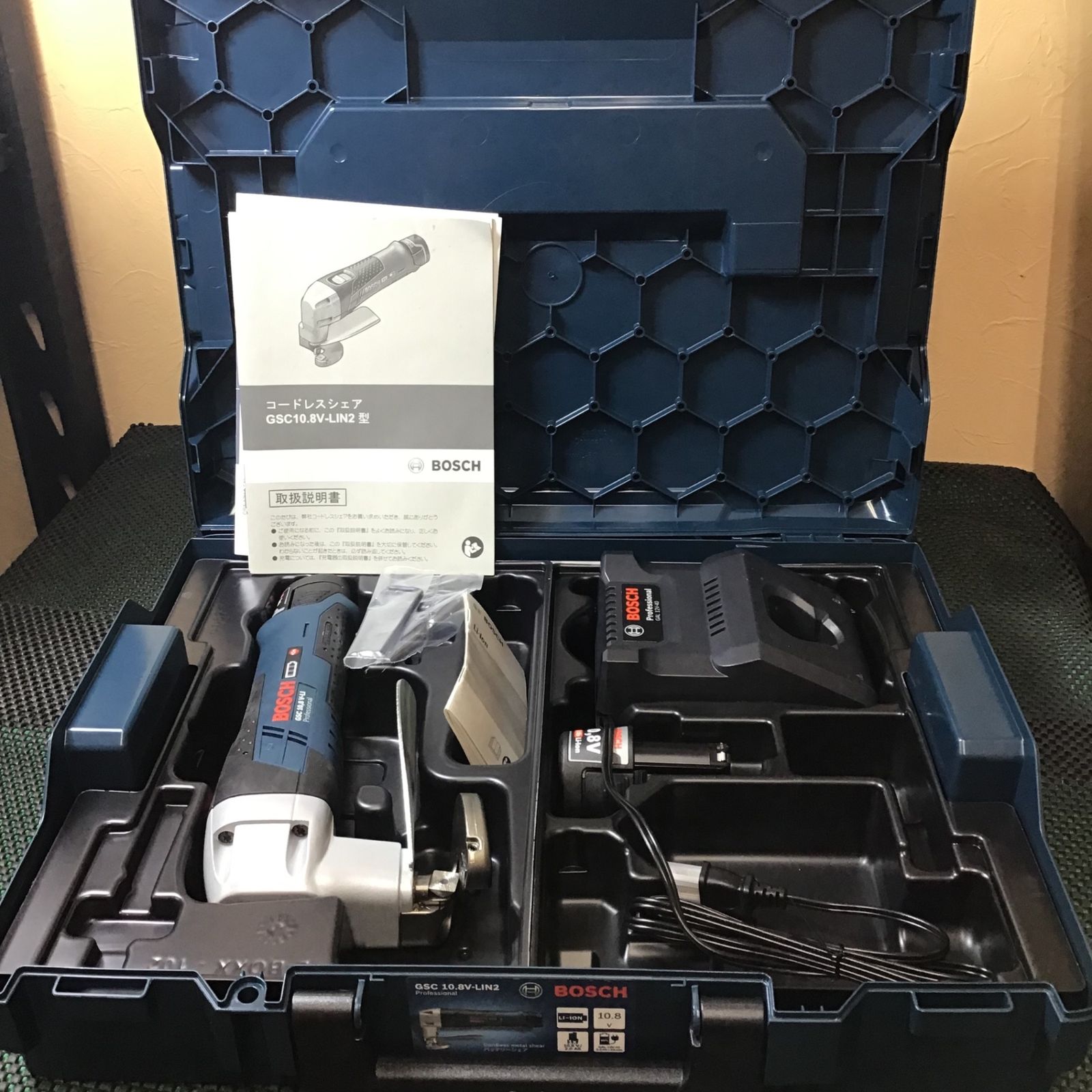 ボッシュ BOSCH バッテリーシェア GSC10.8V-LIN2 川口店