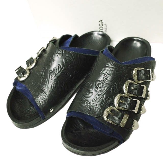 TOGA PULLA トーガ プルラ Metal Buckle Emboss Sandal メタルバックルエンボスストラップサンダル AJ698 36 23cm BLACK|NAVY レザー シューズ g22595