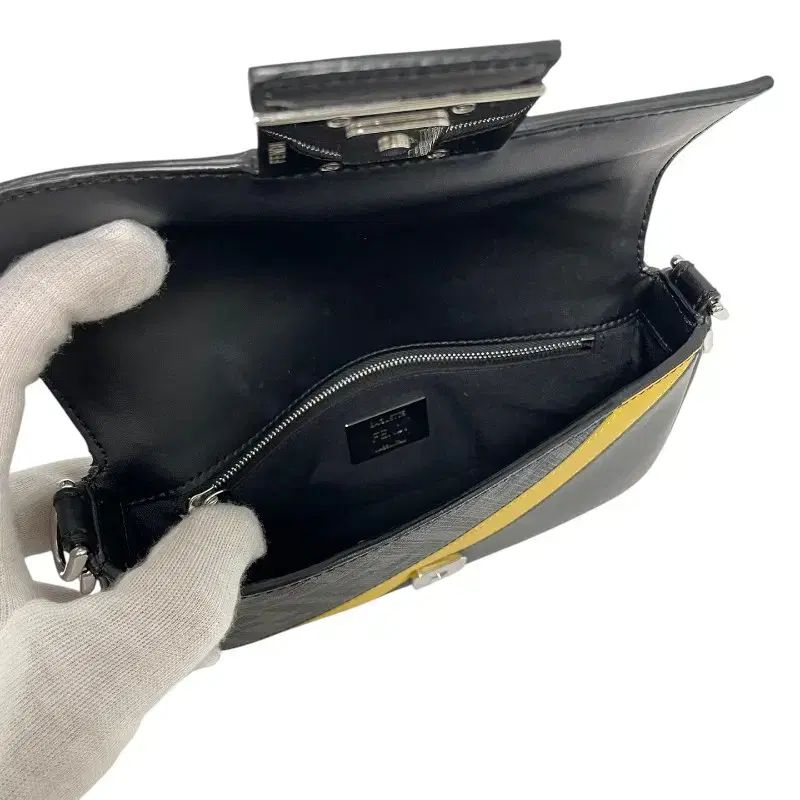 FENDI(フェンディ) ミニ クロスバッグ FENDI ミニクロスボディーバック