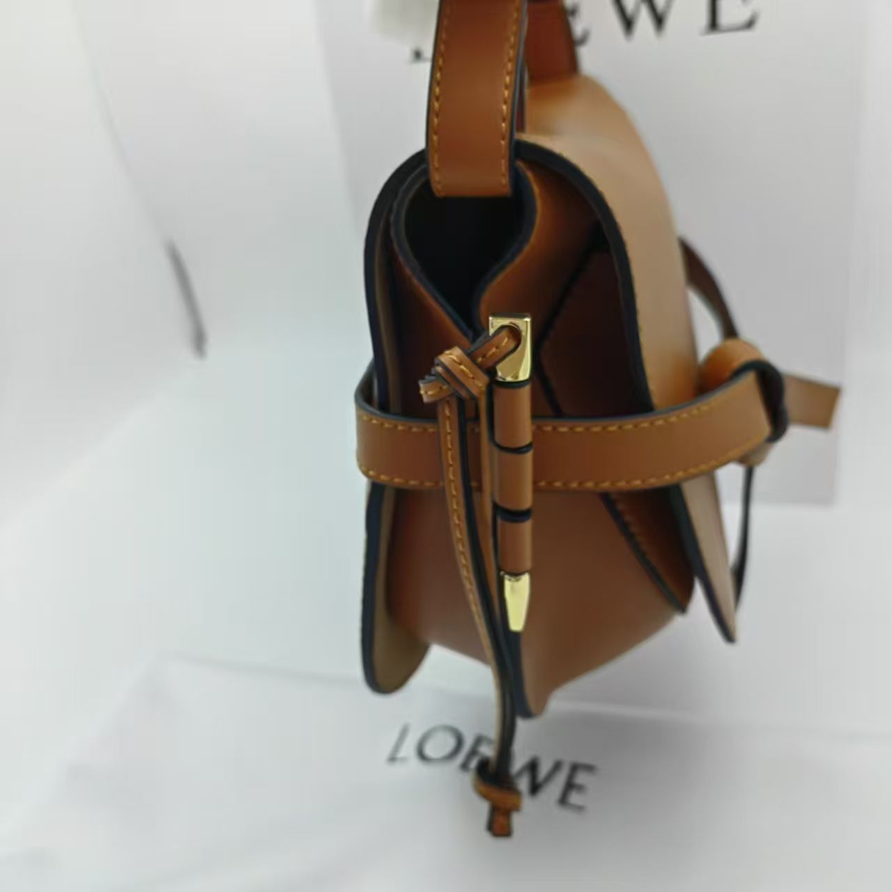 LOEWE ロエベ　ゲート　バムバッグ