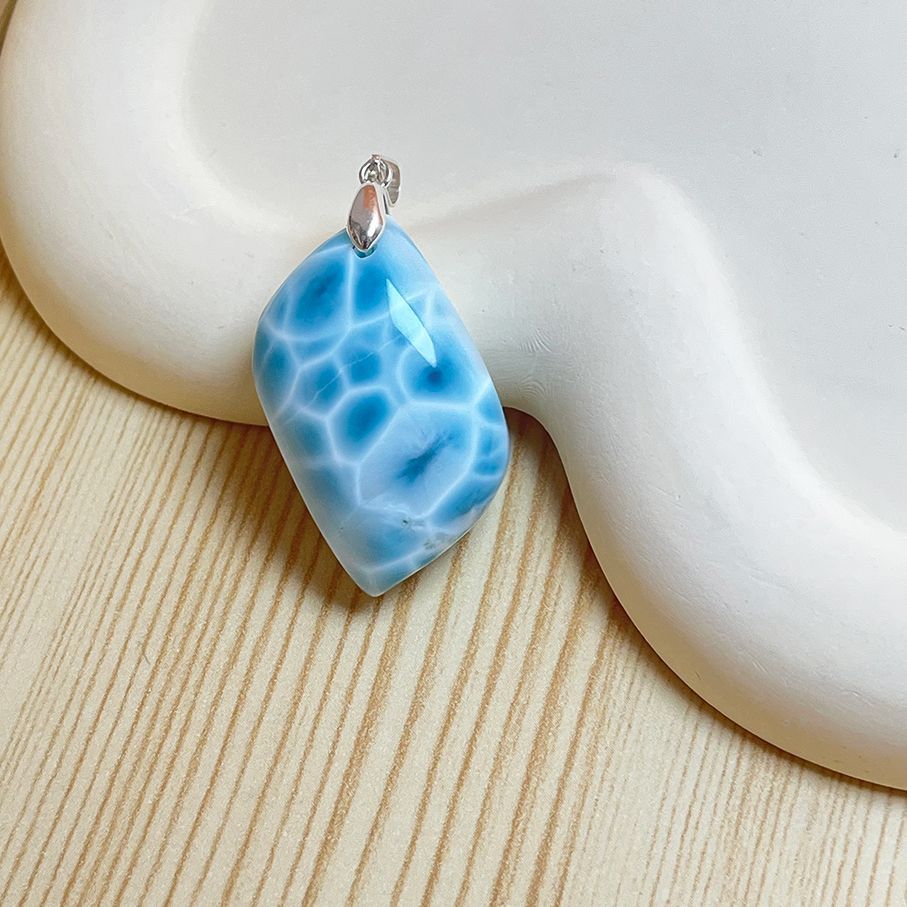 ラリマーペンダントプレゼント