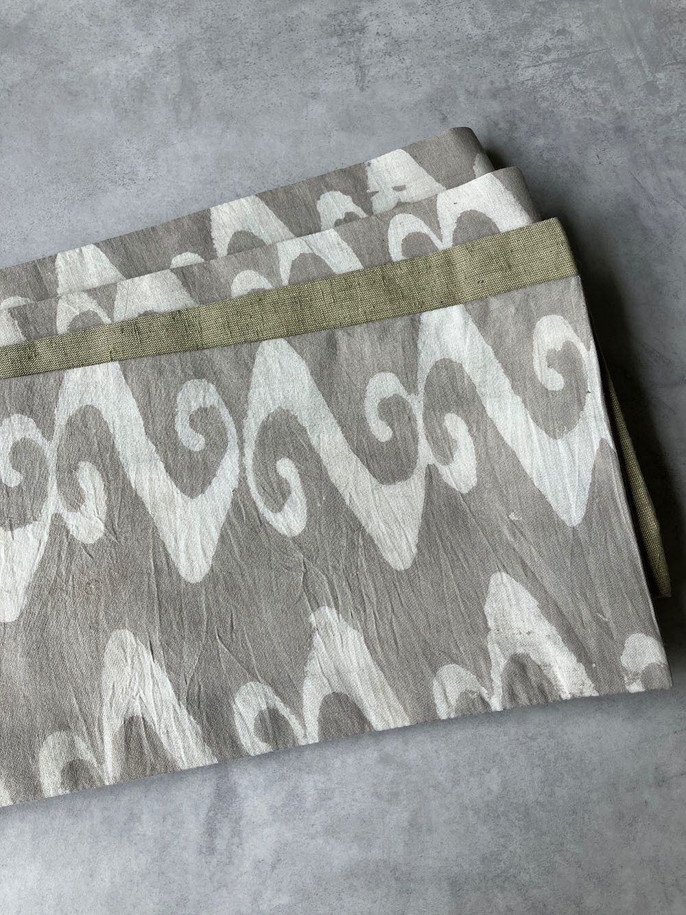 リバーシブル半幅帯〈波模様グレージュ〉ハンドブロックプリント×遠州