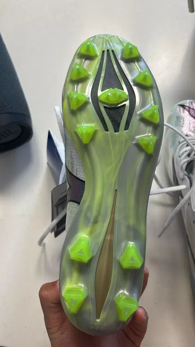 ミジノ