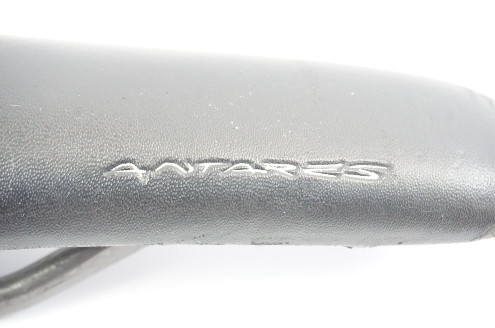 FIZIK 「フィジーク」 ANTARES CARBON BRAIDED サドル / バイチャリ宇都宮店