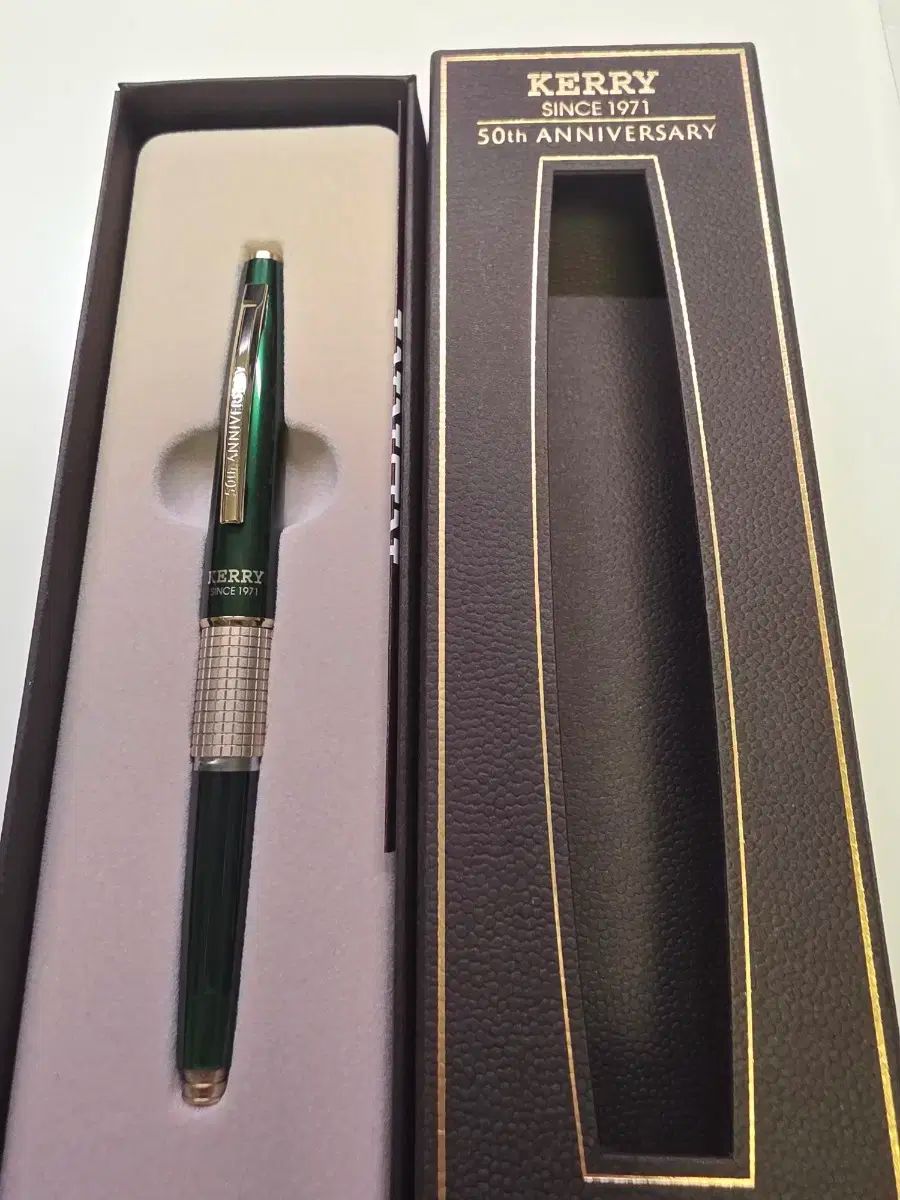 ぺんてる PENTEL ケリー 万年筆 50 記念日 版 グラスグリーン