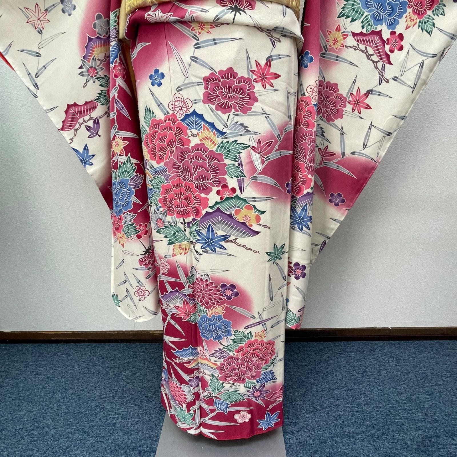 22146 振袖6点セット 絞りと金駒刺繍 グリーン 菊 蝶