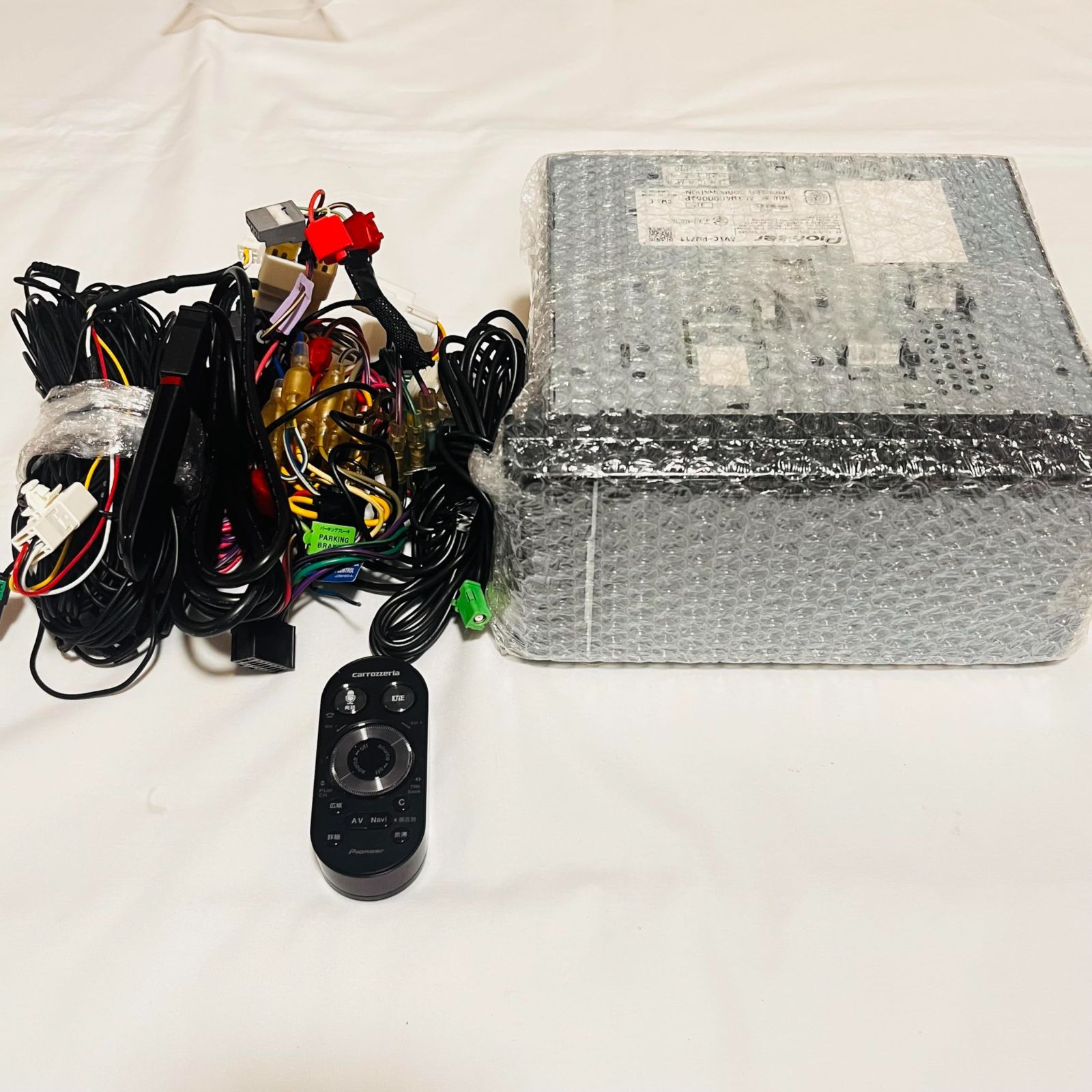 Pioneer カーナビ AVIC-RW711 7インチ No2384