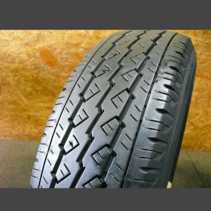 バリ溝！9分山ブリヂストン195/75R15 109/107N M804