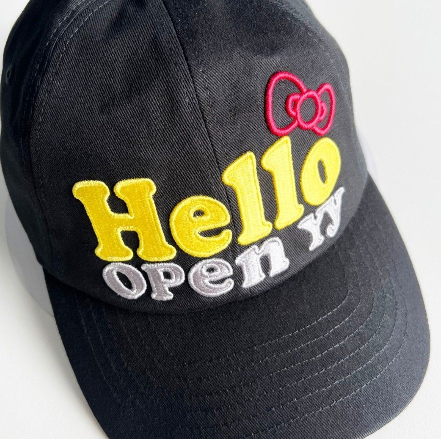 ★送料・関税込★OPEN YY★HELLO KITTY X YY HELLO BALL CAP★ 在庫あり ☆送料・関税込☆割引中！ OPEN YY☆HELLO KITTY X YY