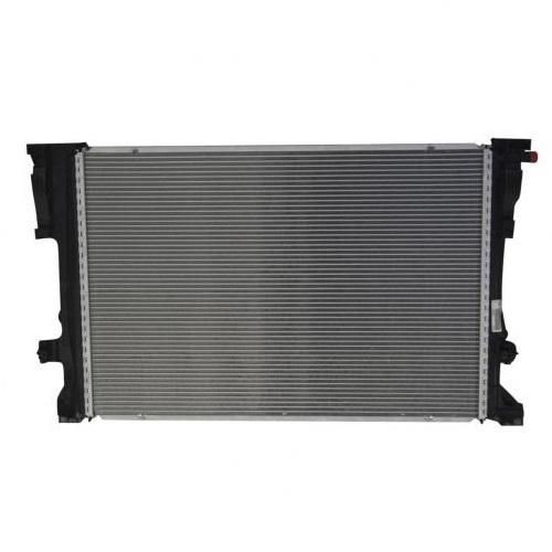 正規純正OEM メルセデスベンツ ベンツ ラジエーター Aクラス W176 A180 A200 A220 ラジエター 2465001303 246-500-1303