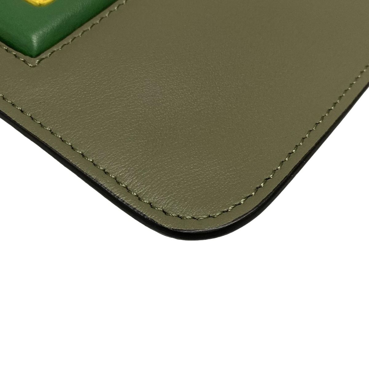 絶対にお買得!  FENDI フェンディ クラッチバッグ - 7N0078 カーキ×マルチ レザー 新作大登場！！