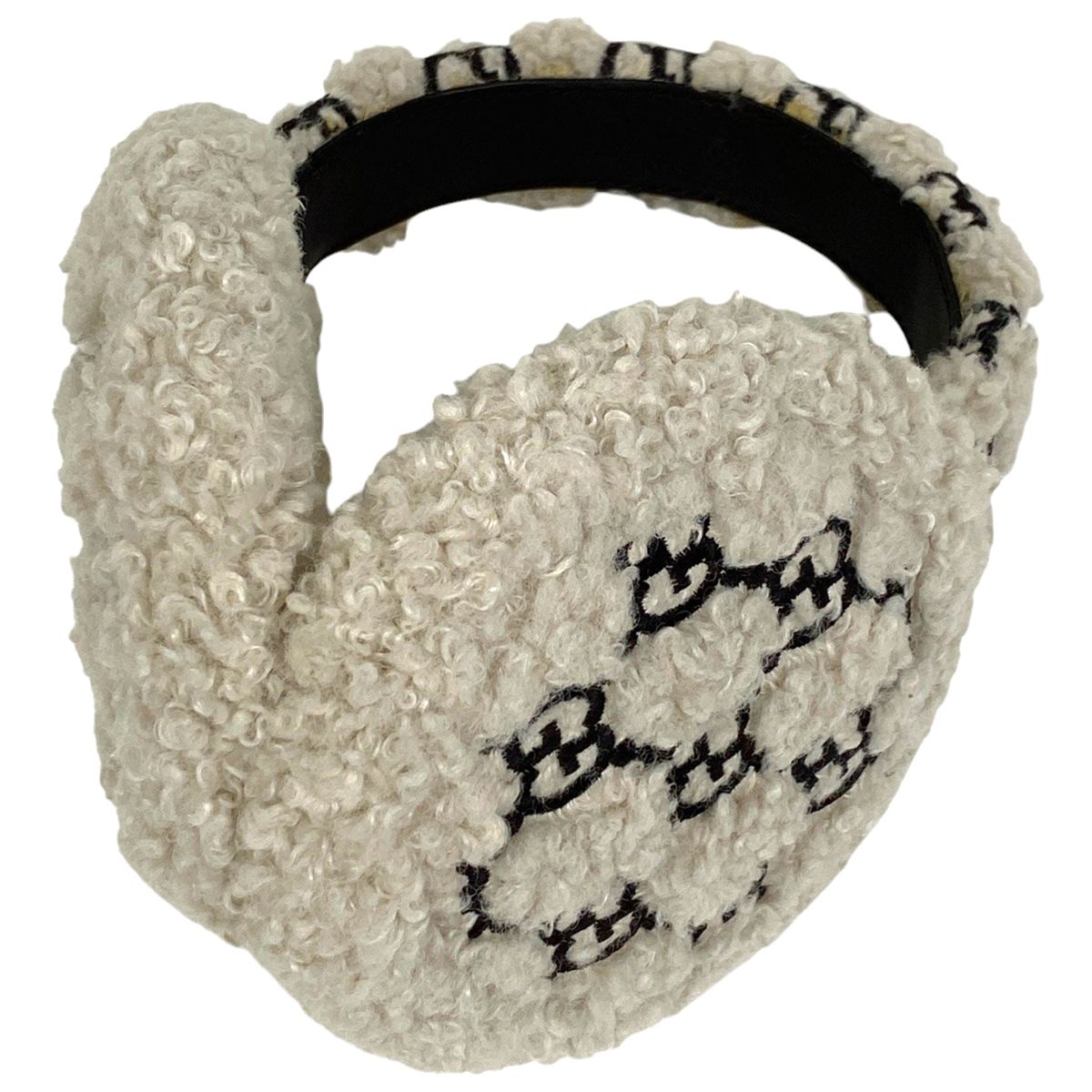 GUCCI GGロゴデザイン 耳あて ホワイト GUCCI GGロゴデザイン 耳あて ホワイト