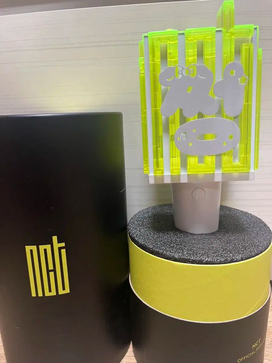 【雷市場（ポンジャン）商品韓国直送】NCT(エヌシーティー) 127 NCT ペンライト NCT OFFICIAL FANLIGHT ペンライト ジョンウ(JUNG WOO)
