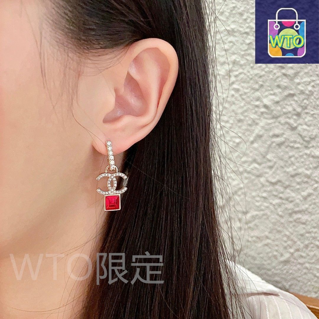 今日特価】Chanel ヴィンテージ アルファベットピアス 送料無料