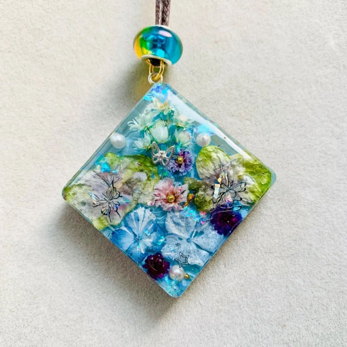 める様♡No.2ハンドメイド☆花水湖☆ドライフラワー☆フラワーレジン