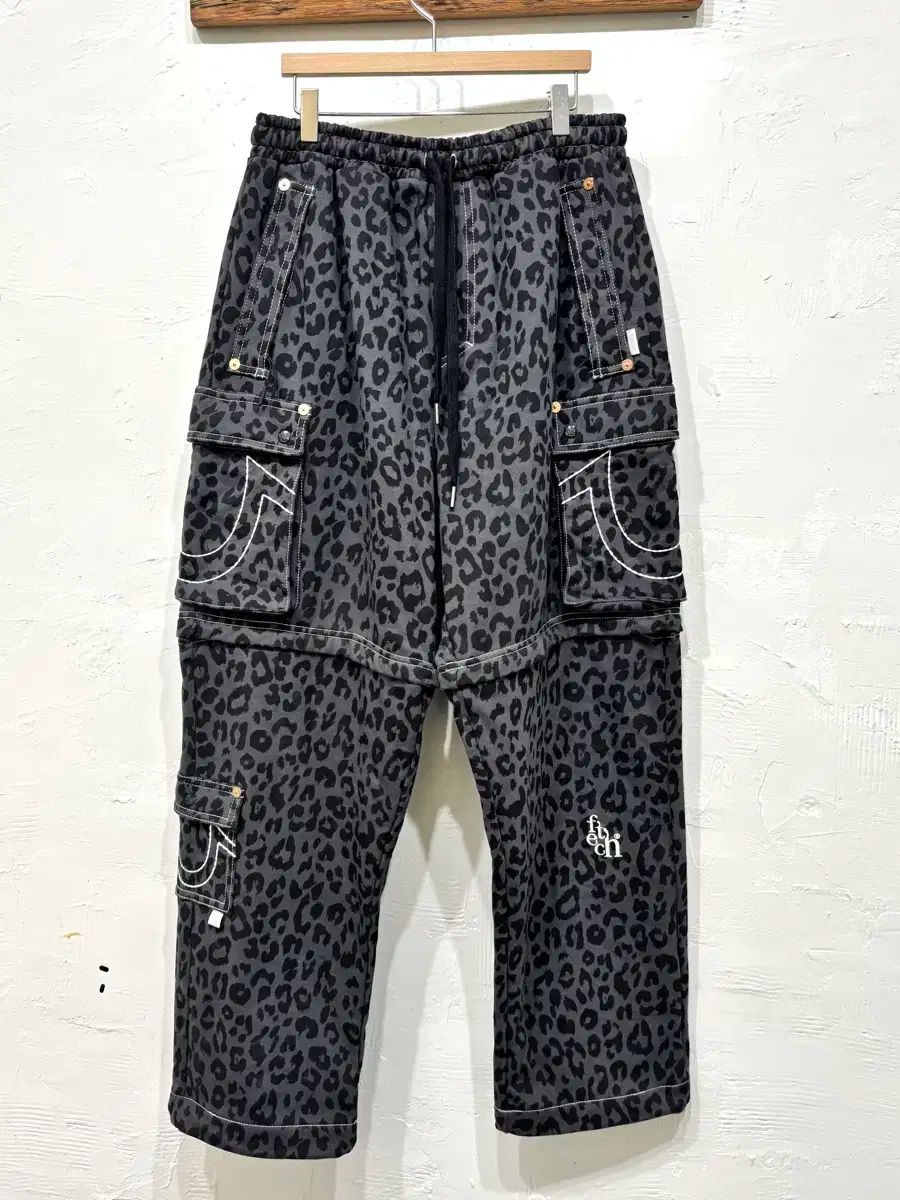 レオパード パンツ