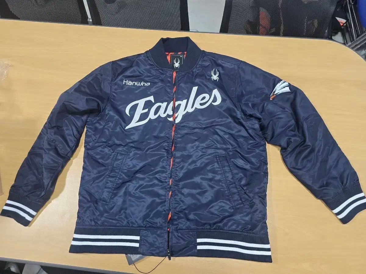 ハンファ イーグルス 秋冬用アウター スタジャン ネイビー スタジアム ジャケット