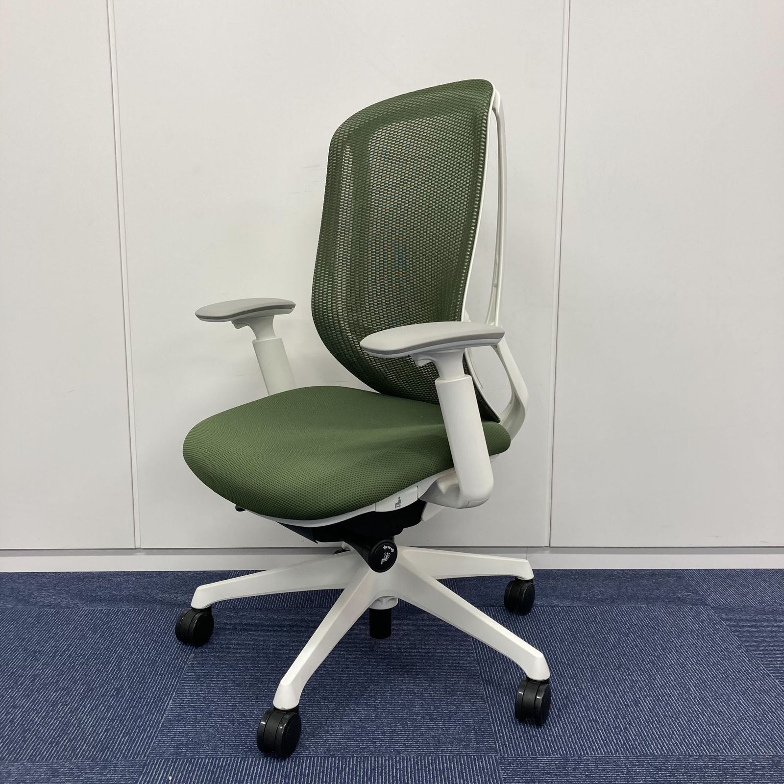 【中古 S(美品)】Sylphy(シルフィー) C685ZW-FMR5【＊使用期間：1ヶ月程度＊】