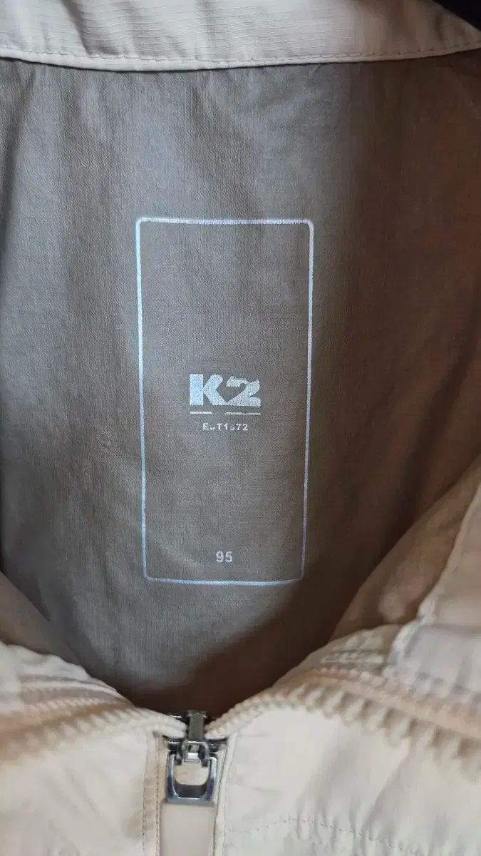 ウィンドブレーカー フード