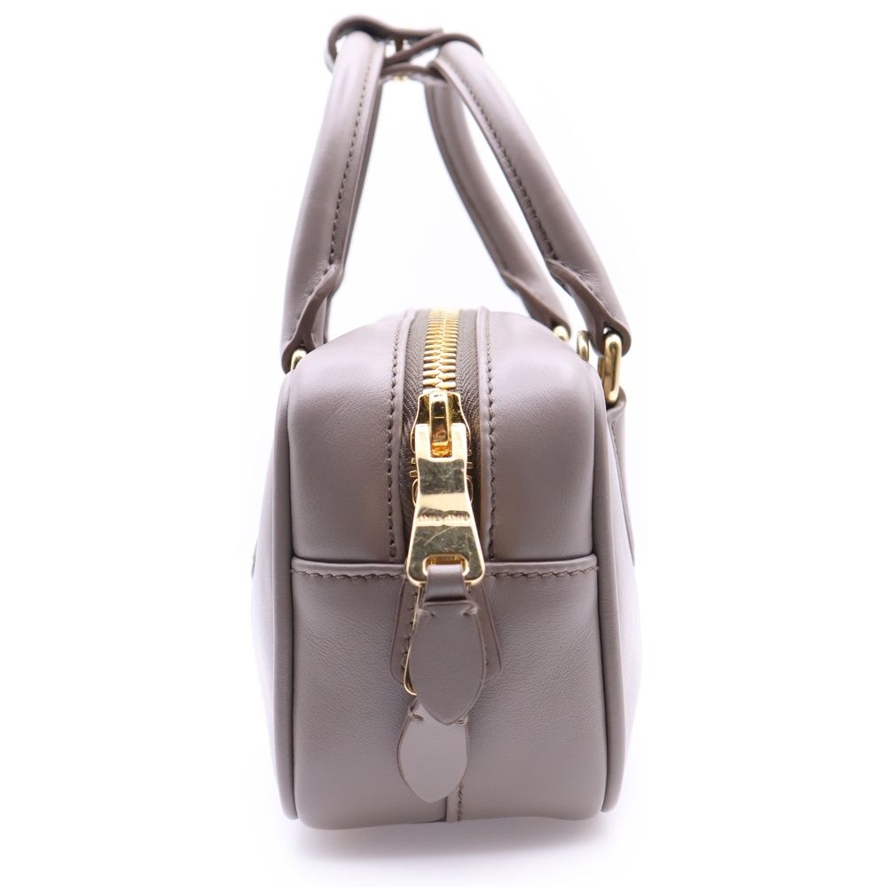 関税込 MiuMiu アルカディ レザー 2wayショルダーバッグ MiuMiu Arcadie(ミュウミュウ アルカディ) ショルダーバッグ