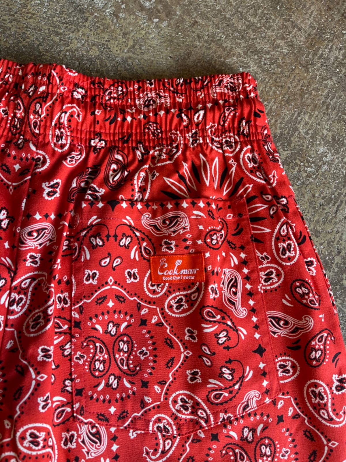 COOKMAN SHORT PANTS 新品 ペイズリー レッド バンダナ柄