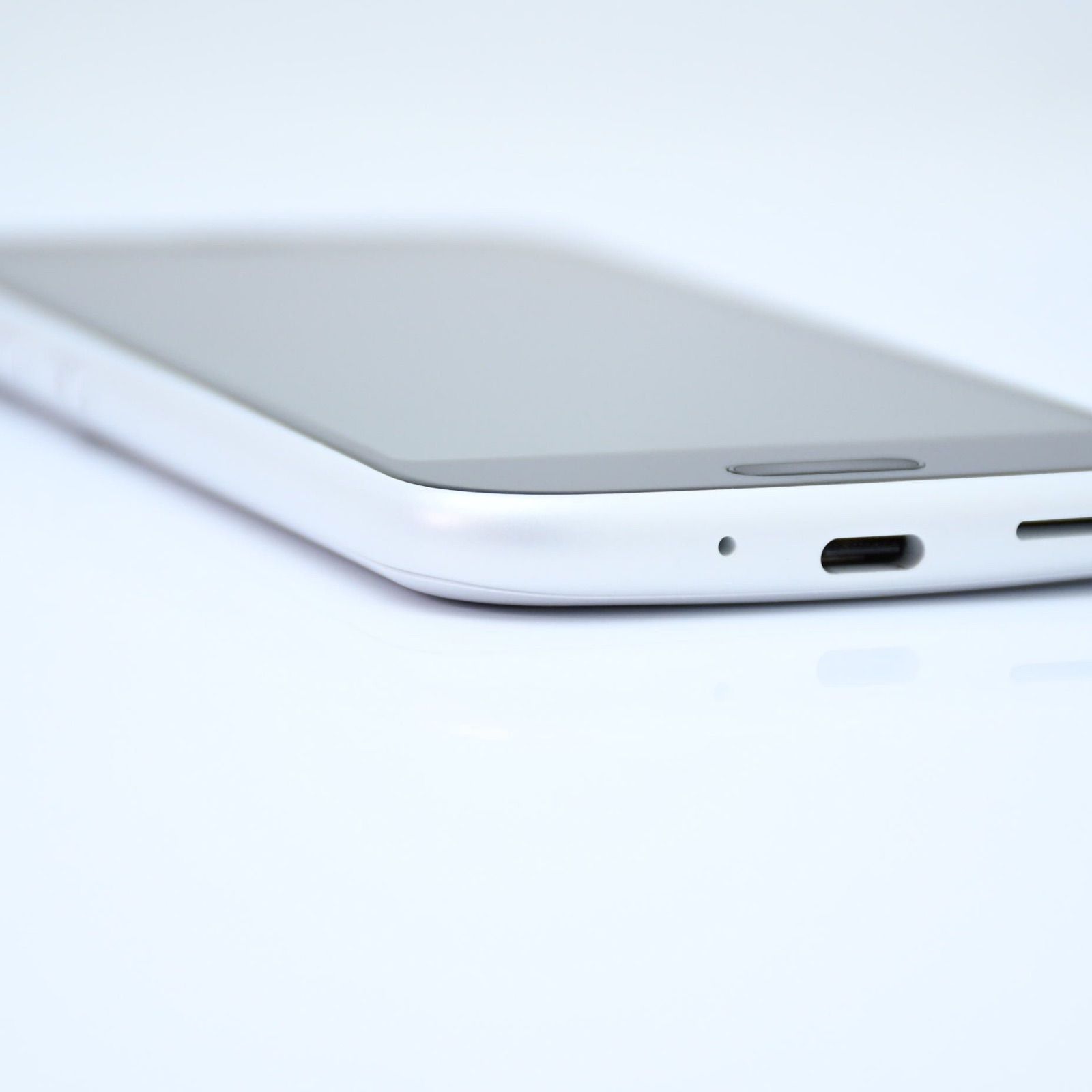 液晶美品＊電池良好】SIMフリー 節約 docomo スマートフォン F-52B