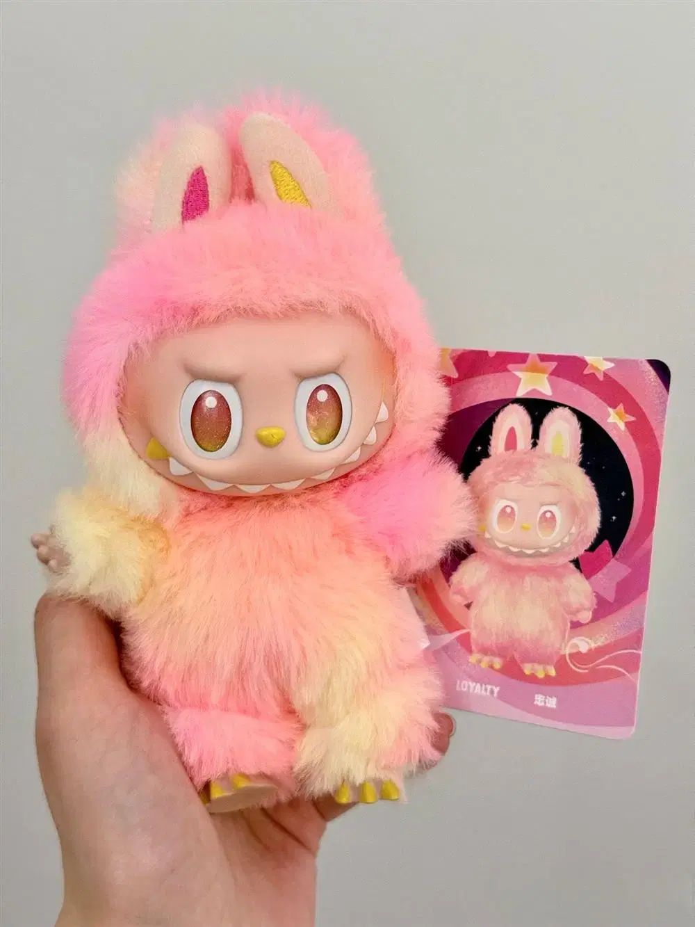 未開封 新品 POP MART (ポップマート ) 3 世帯 Labubu(ラブブ