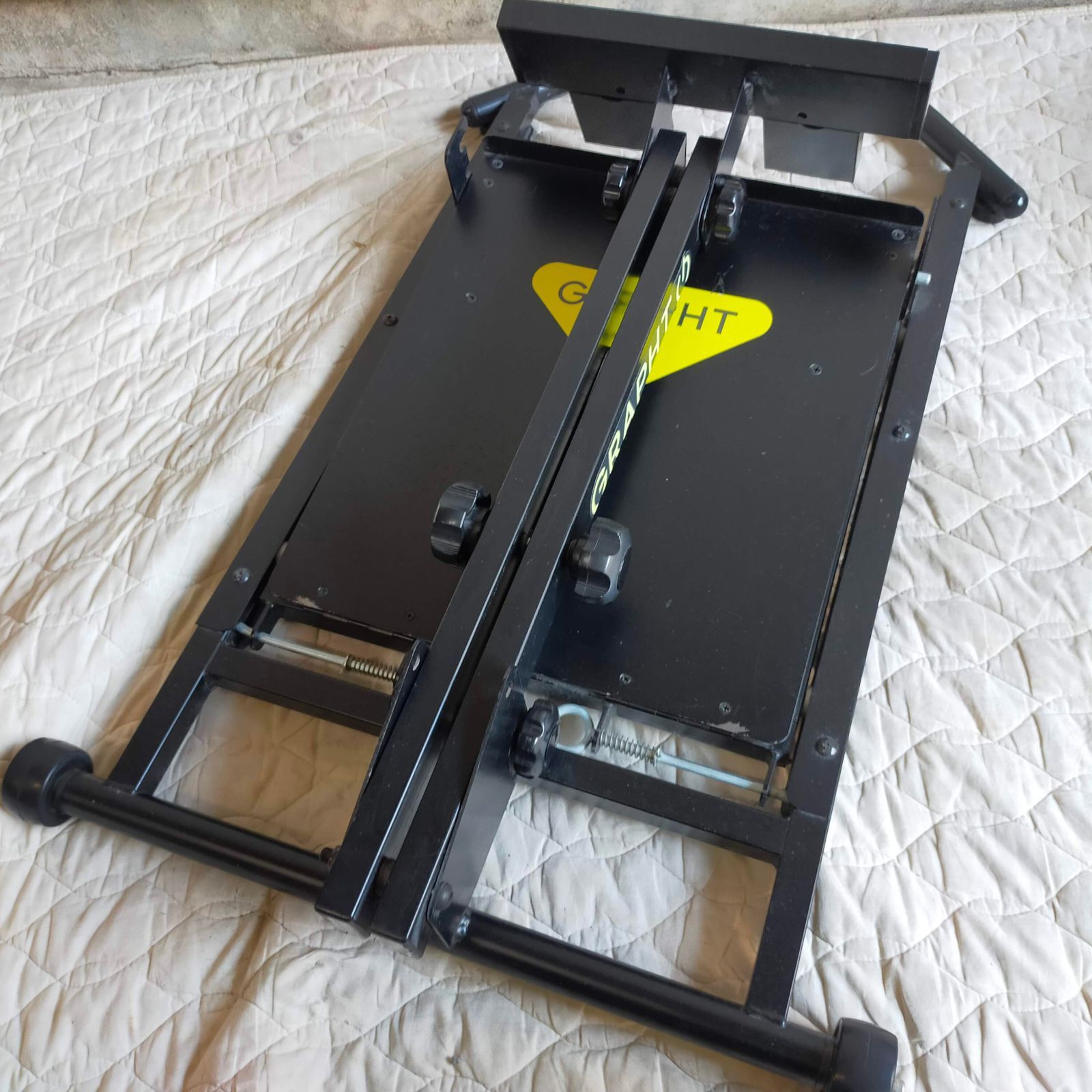 Thrusymaster T300RSレーシングホイール