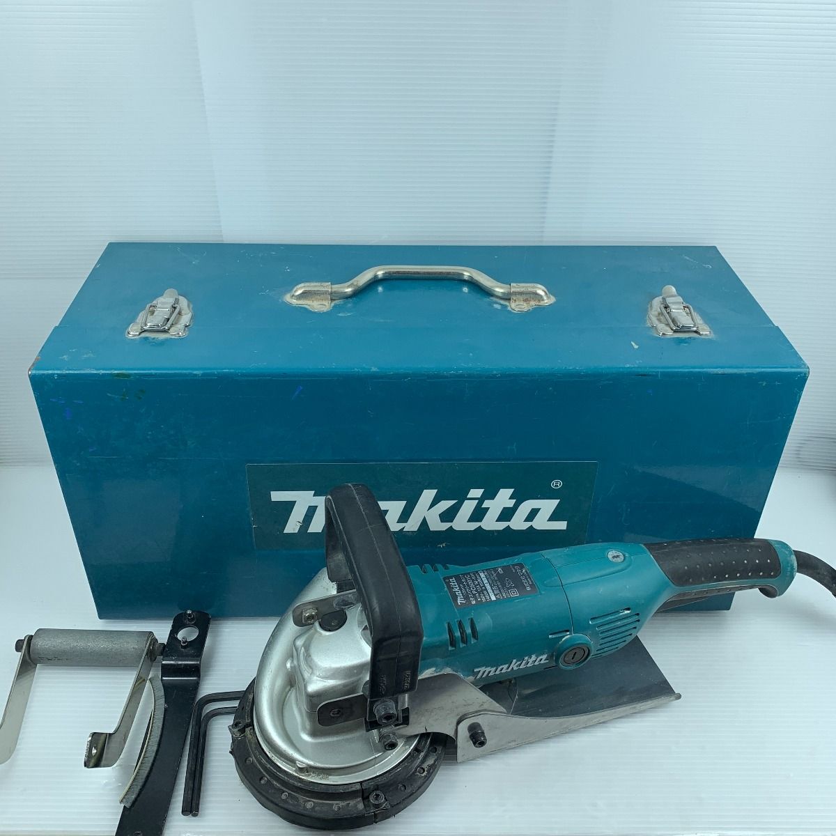 κκMAKITA マキタ 電子コンクリートカンナ ケース付 コード式 125mm 