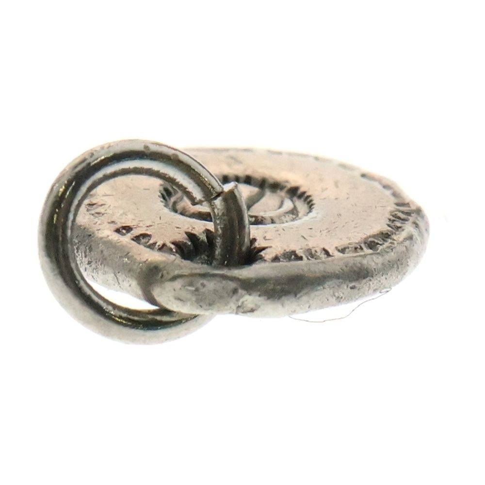 KEN KIKUCHI (ケンキクチ) タタキ メタル シルバーチャーム - メルカリ