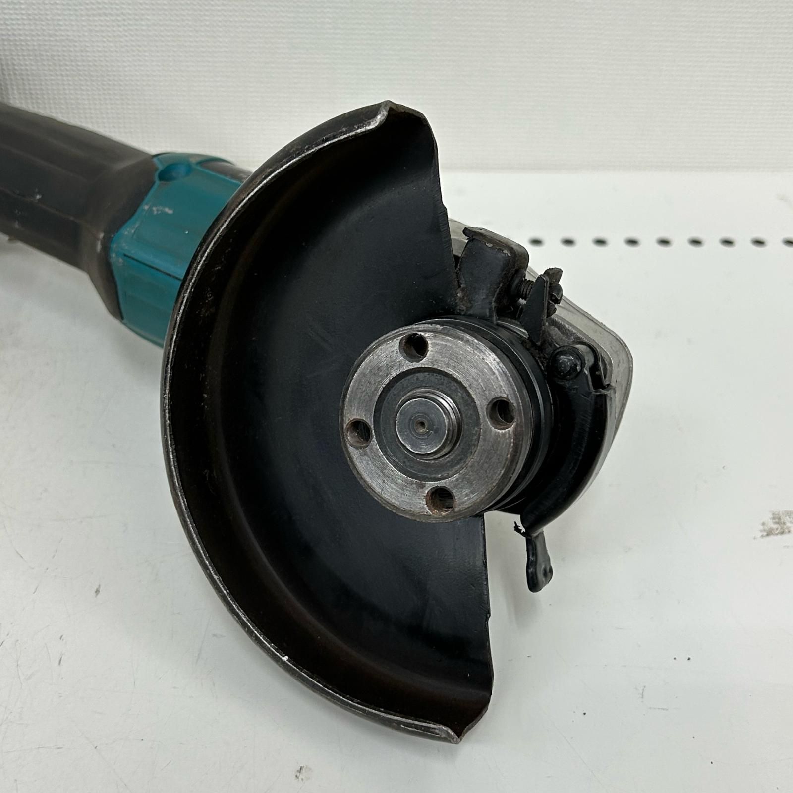 MAKITA