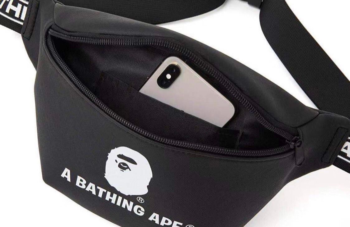 BAPE◇A BATHING APE／◇レザー調ウエストポーチ◇付録品