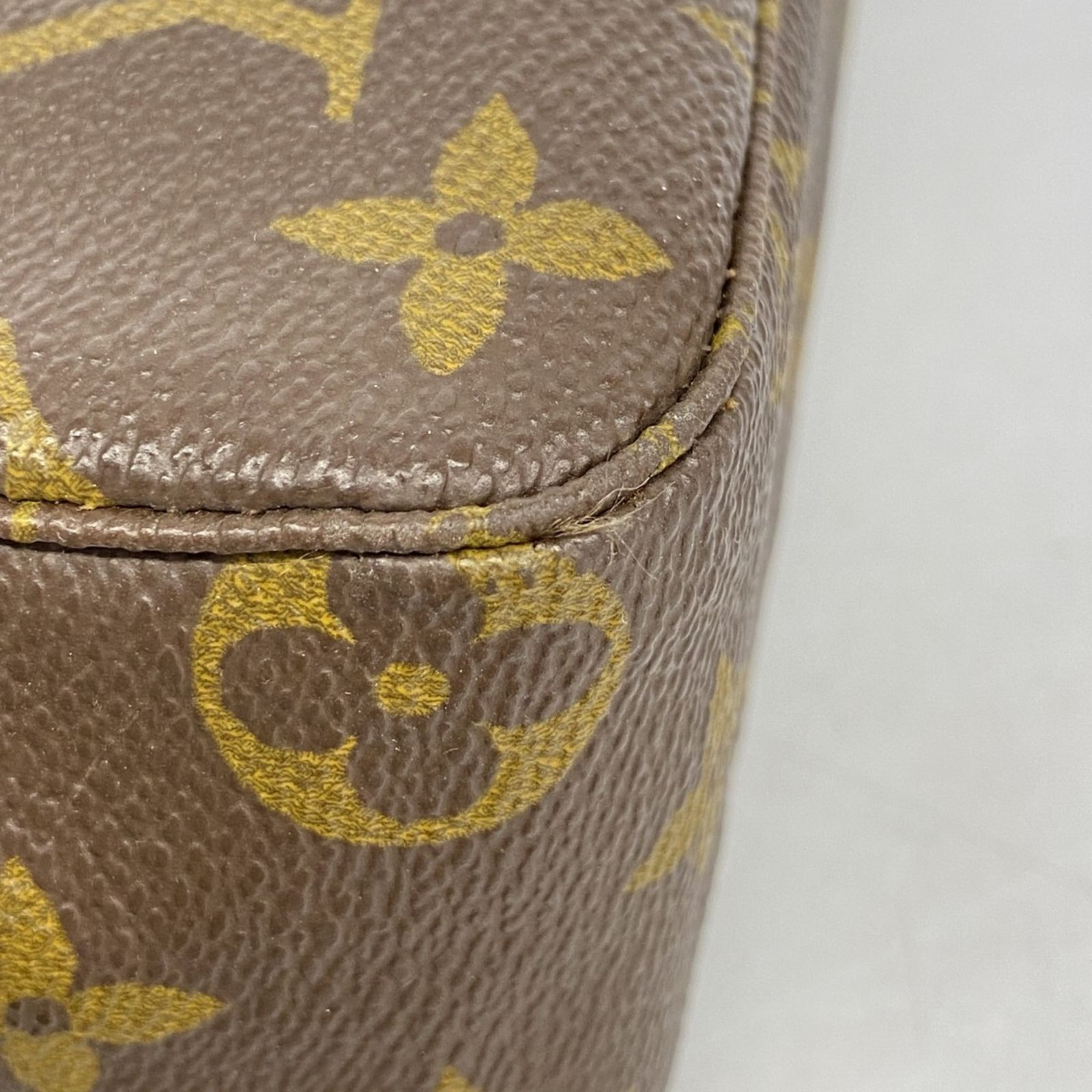 ルイ・ヴィトン(Louis Vuitton) ルイ・ヴィトン ポーチ