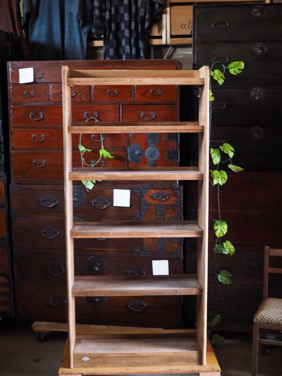 アンティーク 本棚 書棚 無垢材 無塗装 ラワン 古家具 昭和レトロ 昭和レトロな無塗装大型ラワン本棚 昭和中期 古録展 送料無料