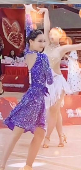 ダンス衣装