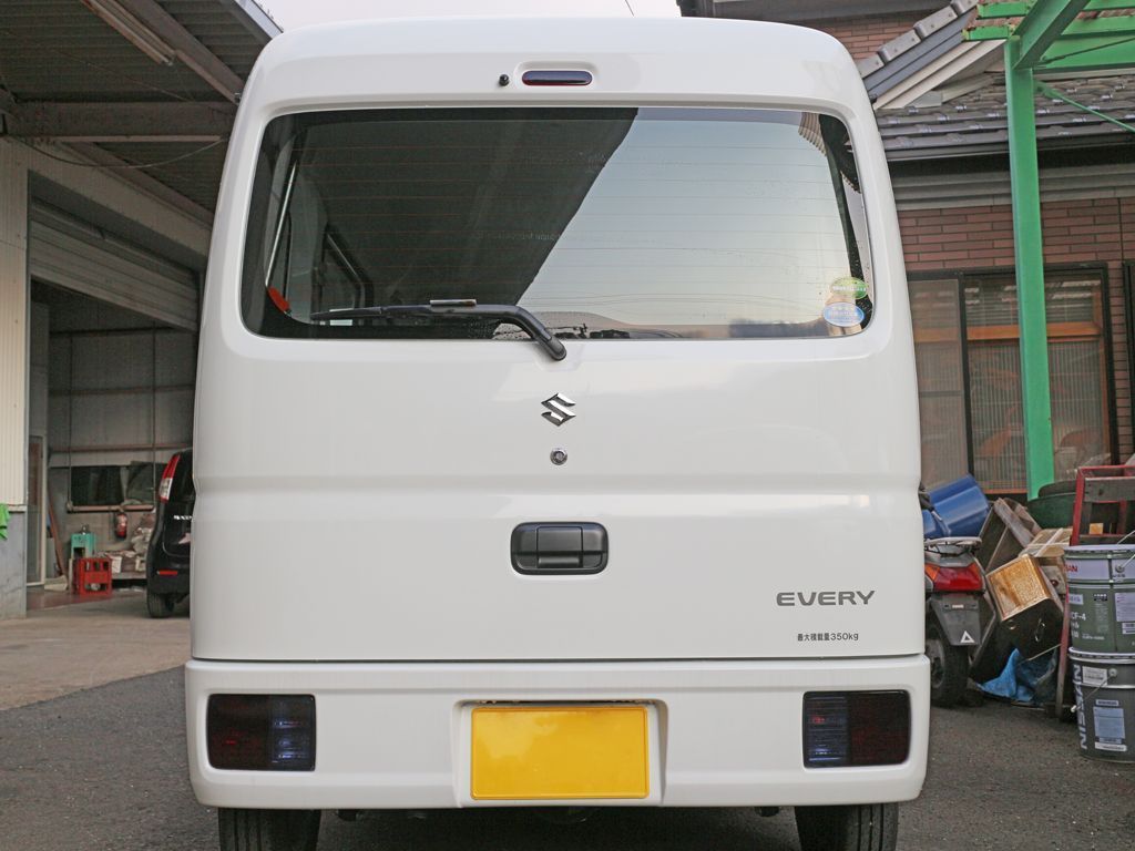 Tint+カット済み エブリイ バン DA17V テールランプ スモークフィルム(Type4：ハイマウントストップランプ用との3点セット)