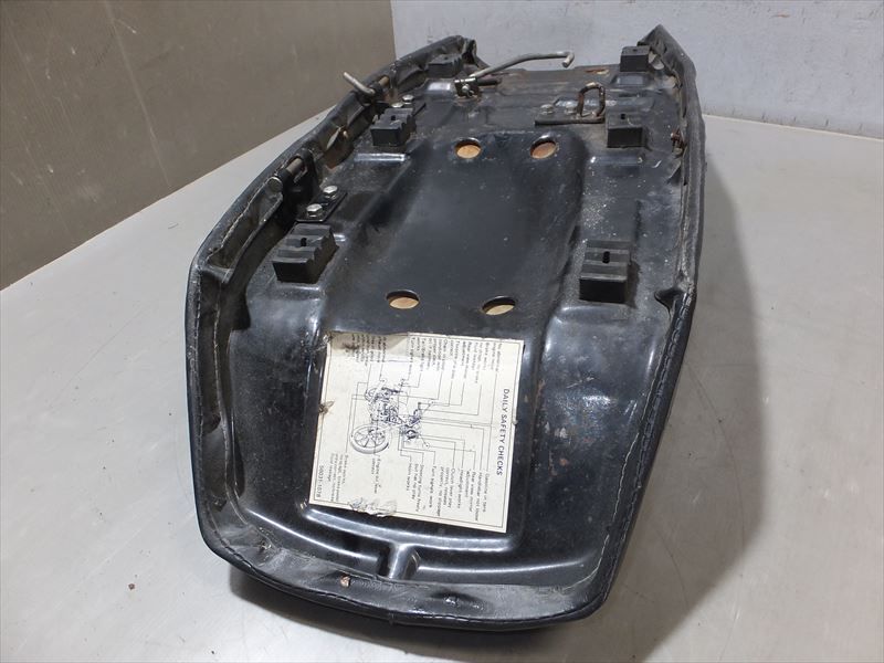 KAWASAKI Z250FT シート (24-0325-6) KZ250A カワサキ FT Z400FX